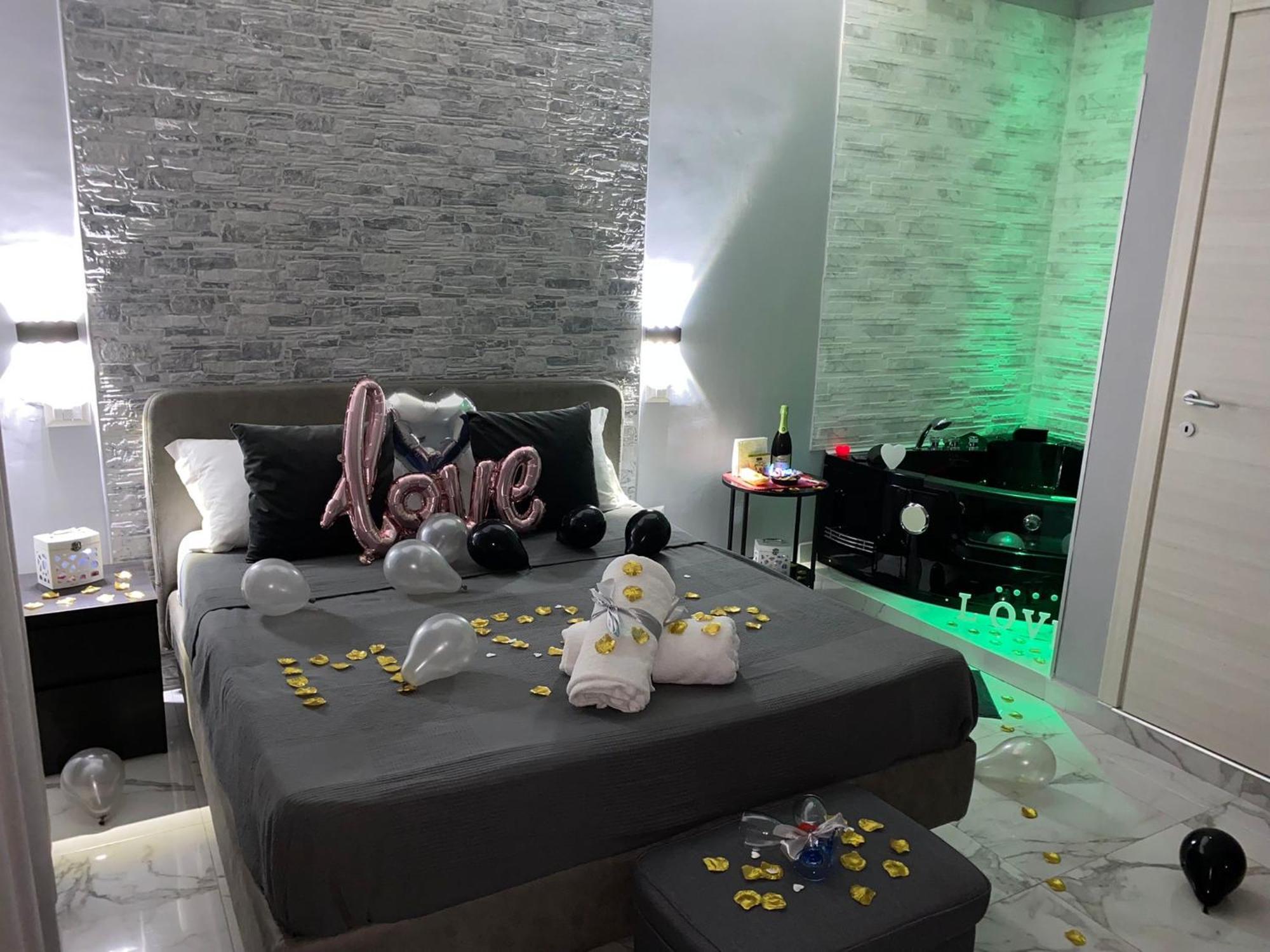 B&B Alla Stazione Napels Buitenkant foto
